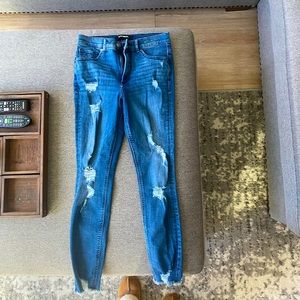 EXPRESS ankle cut jeans. Size 6R